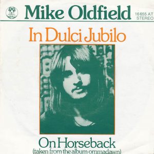 Read more about the article ‘In Dulci Jubilo’: Mike Oldfield’s Jubilant Christmas Music