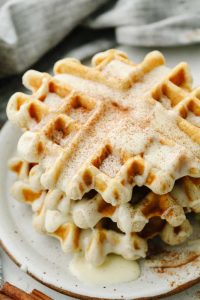 Read more about the article Mouthwatering Cinnamon Roll Waffles